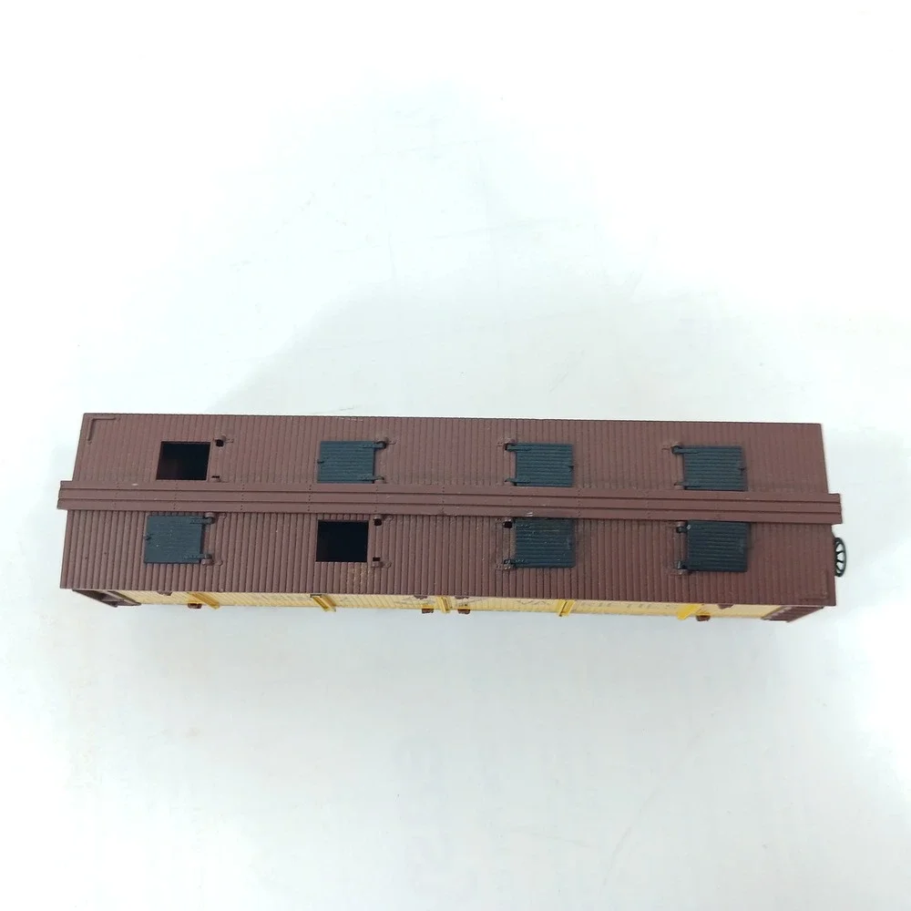 Athearn HO Scale Heinz 57 Varieties Pickle Tank Car Closed Sides 1476 Yellow
